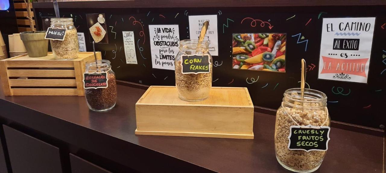 巴塞罗那摩勒宜必思酒店 莫勒山谷 外观 照片